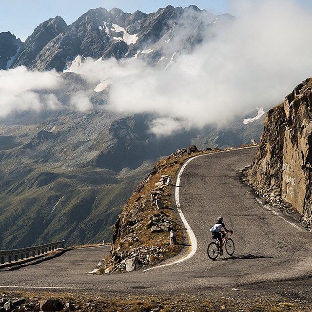 Mountain Biking Adventures for Thrill Seekers